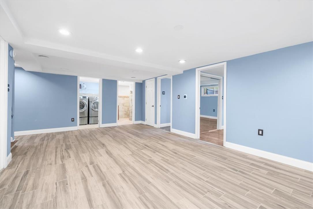 988 Hoch Road Property Photo 18