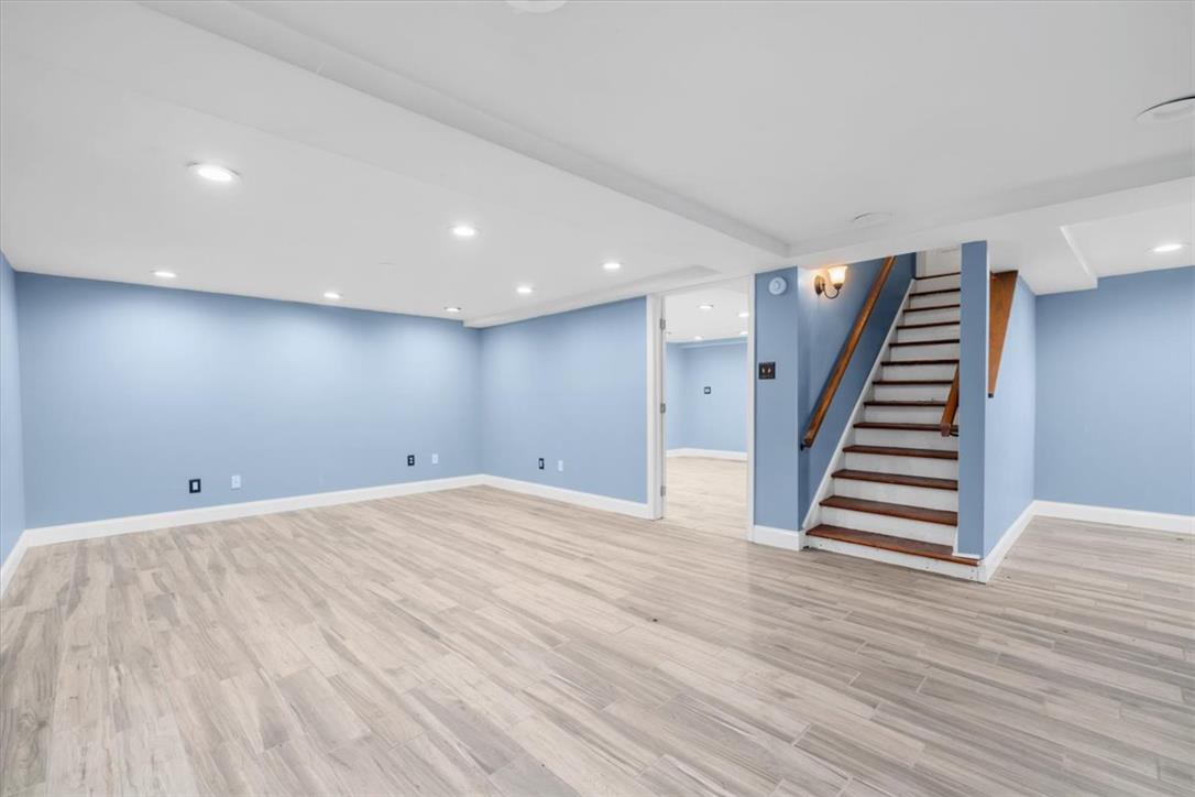 988 Hoch Road Property Photo 19