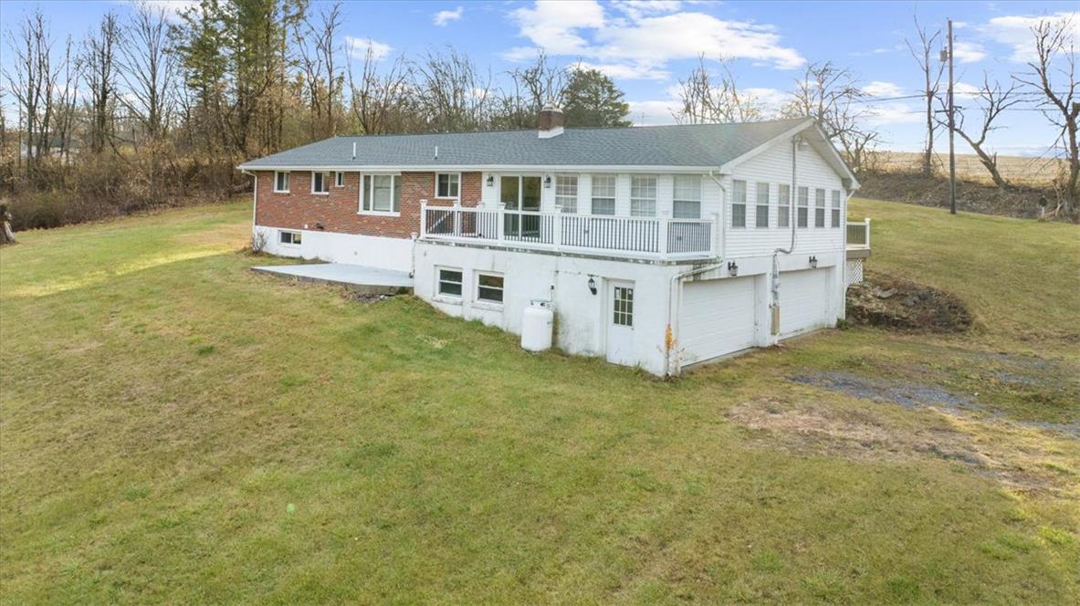 988 Hoch Road Property Photo 37