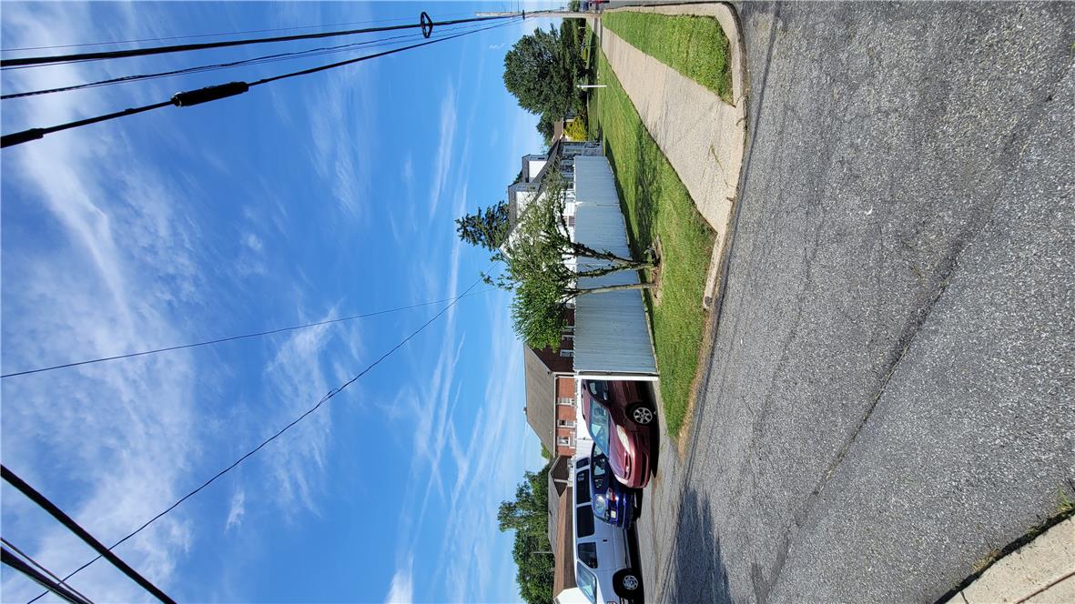 1350 Highland Street Property Photo 3