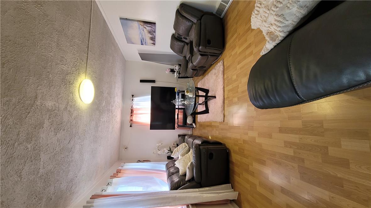 1350 Highland Street Property Photo 5