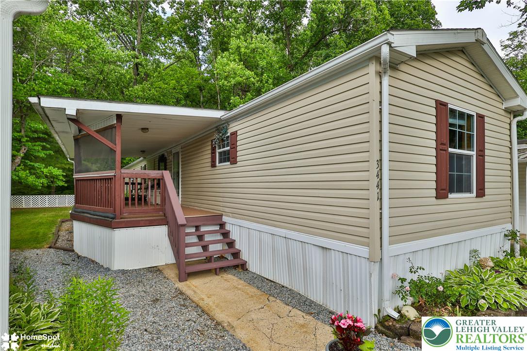 3441 Franklin Square Property Photo 1