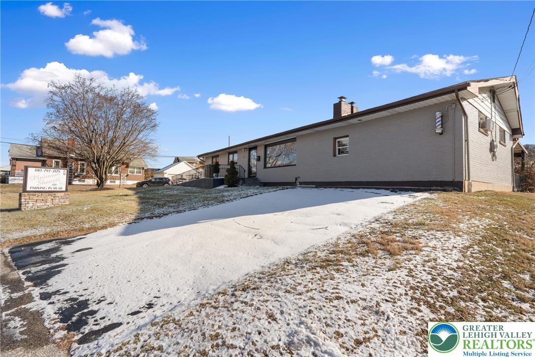 120 East Emmaus Avenue Property Photo 3