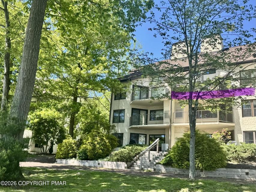 25 Midlake Drive 301D