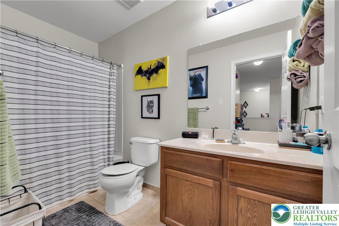 923 King Way Property Photo 39