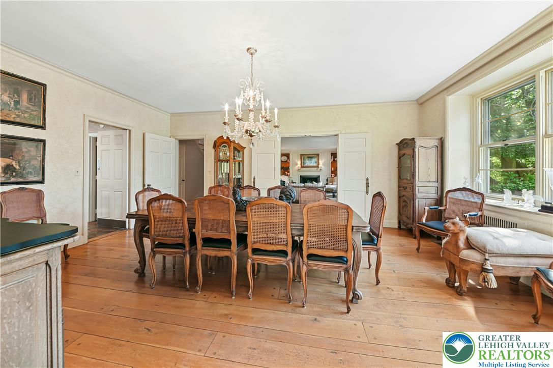 1194 Street Road Property Photo 12