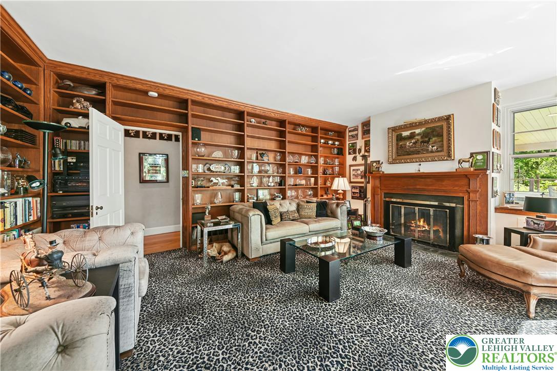 1194 Street Road Property Photo 18
