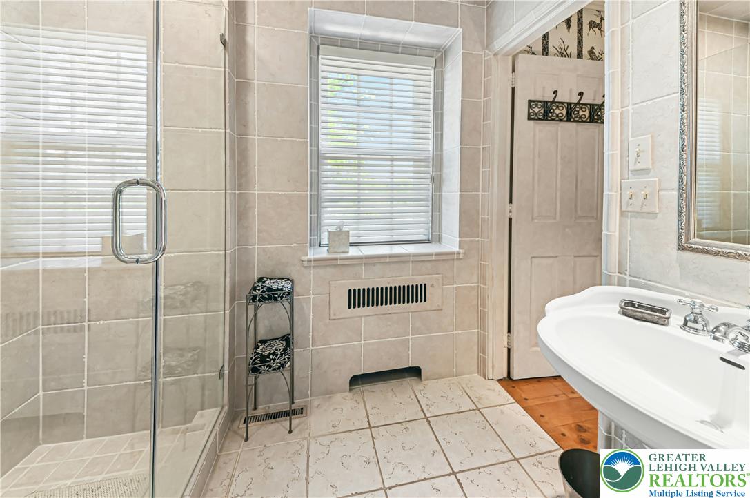1194 Street Road Property Photo 20