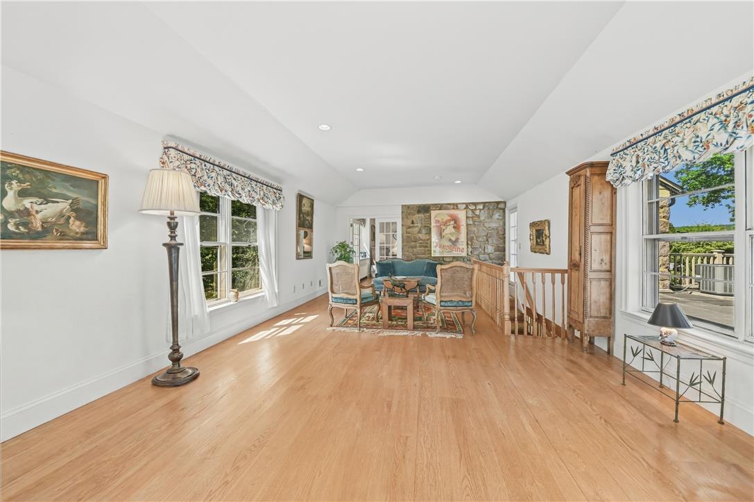 1194 Street Road Property Photo 28