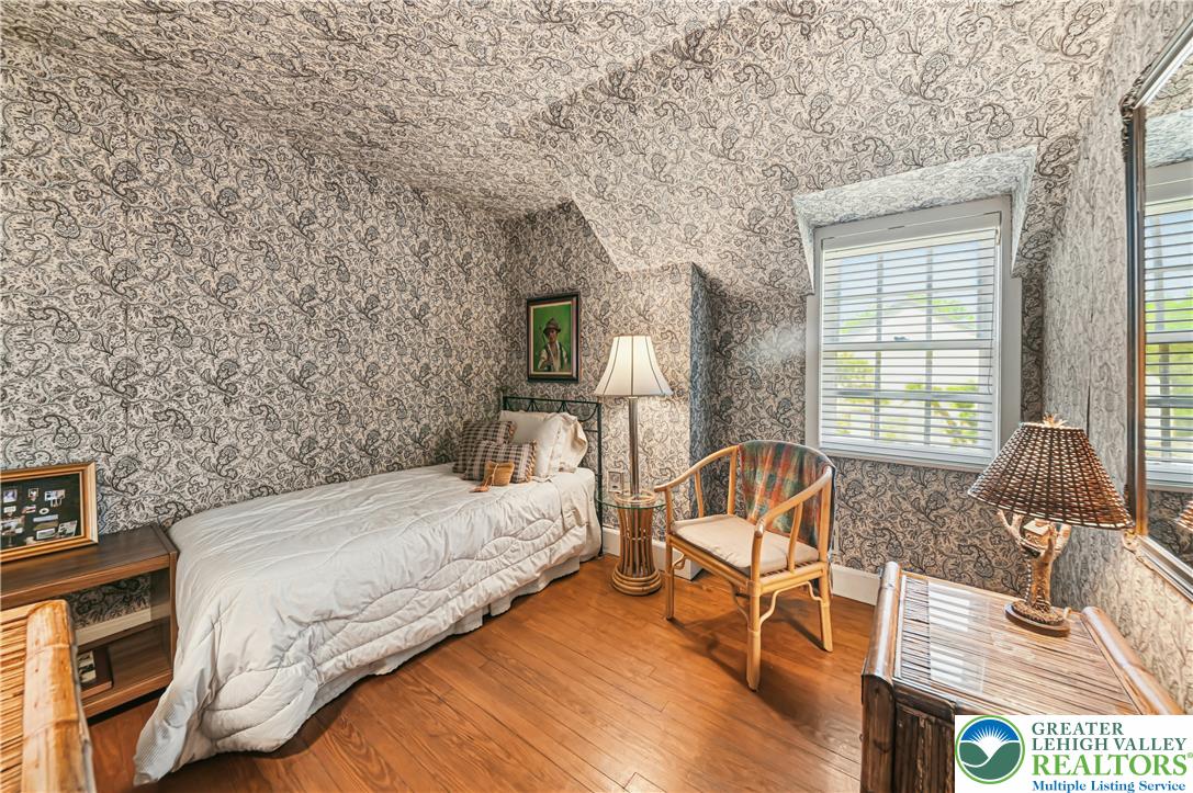 1194 Street Road Property Photo 34