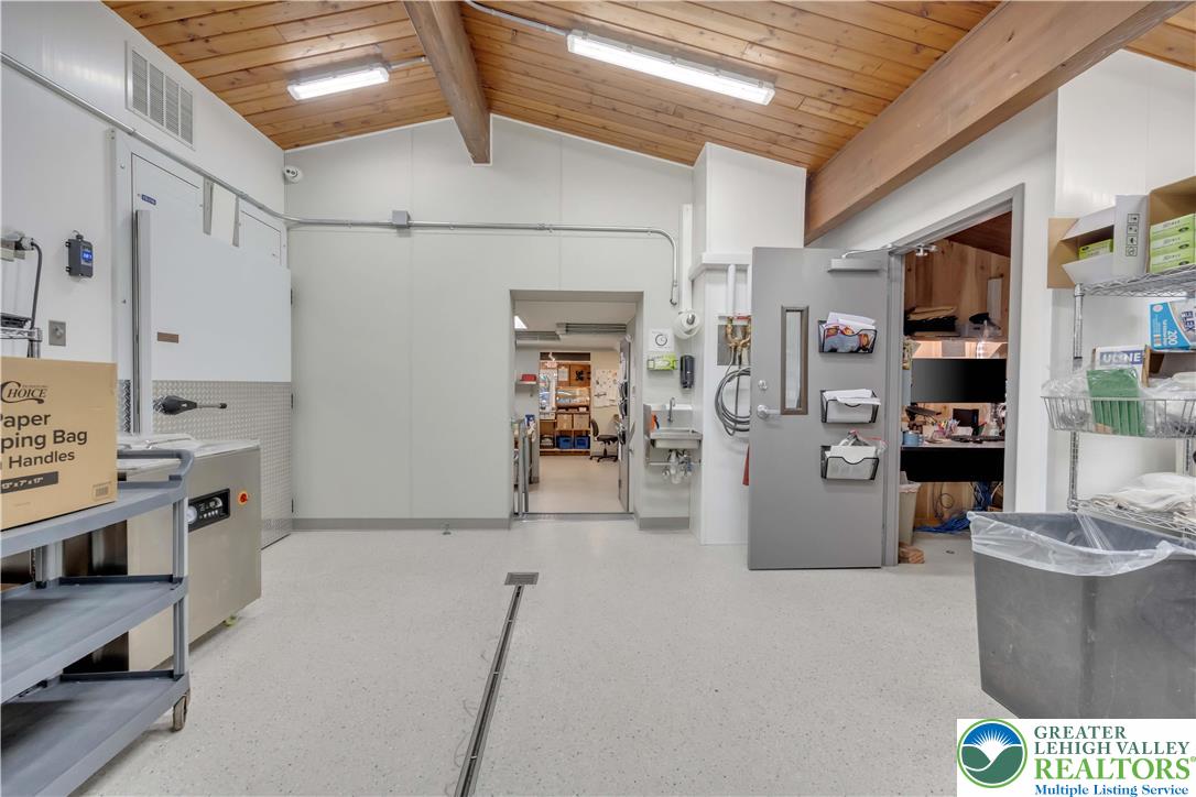 67 Park Avenue Property Photo 19