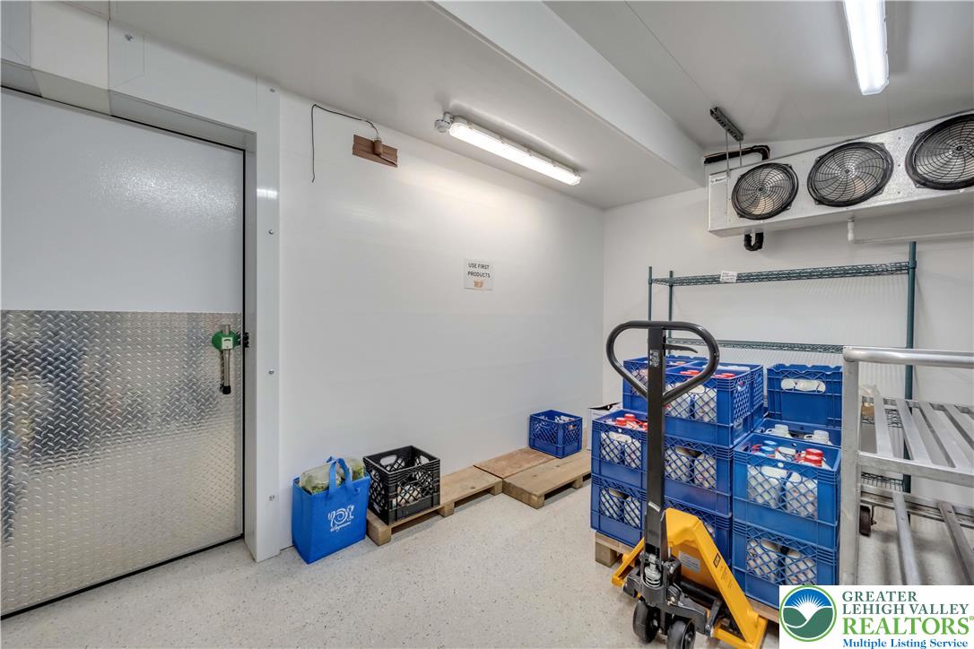67 Park Avenue Property Photo 28