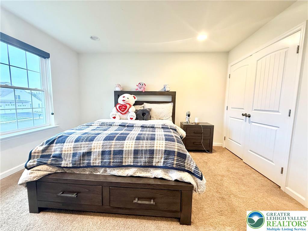 37 Saddle Lane Property Photo 15