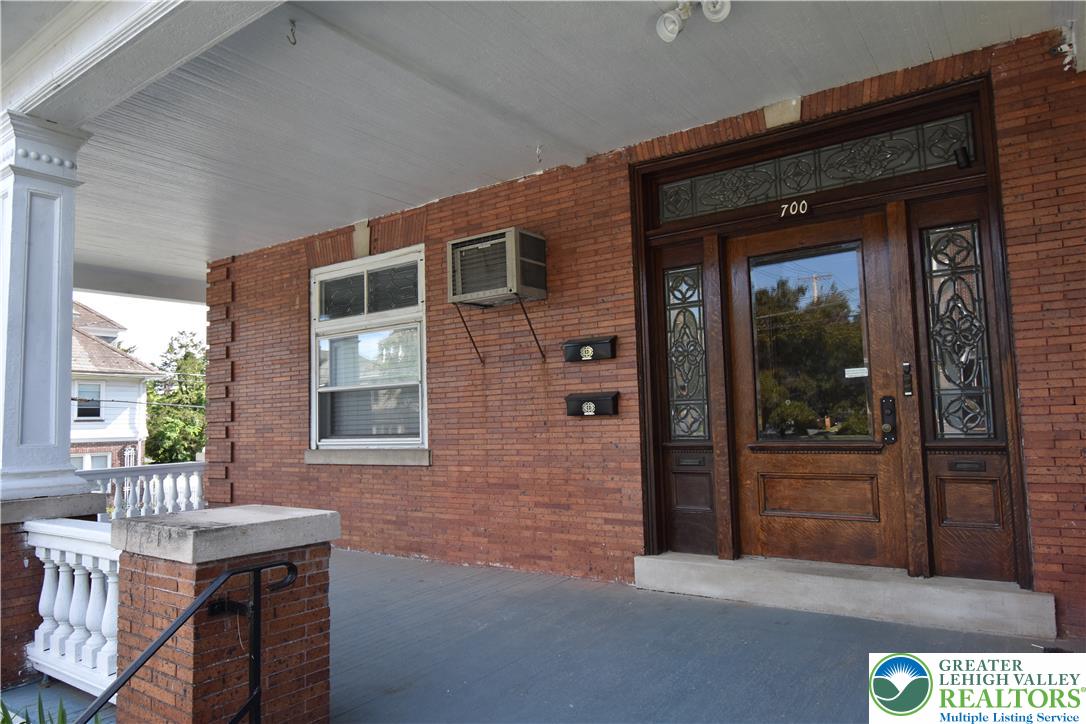 700 Hamilton Street 2 Property Photo 3
