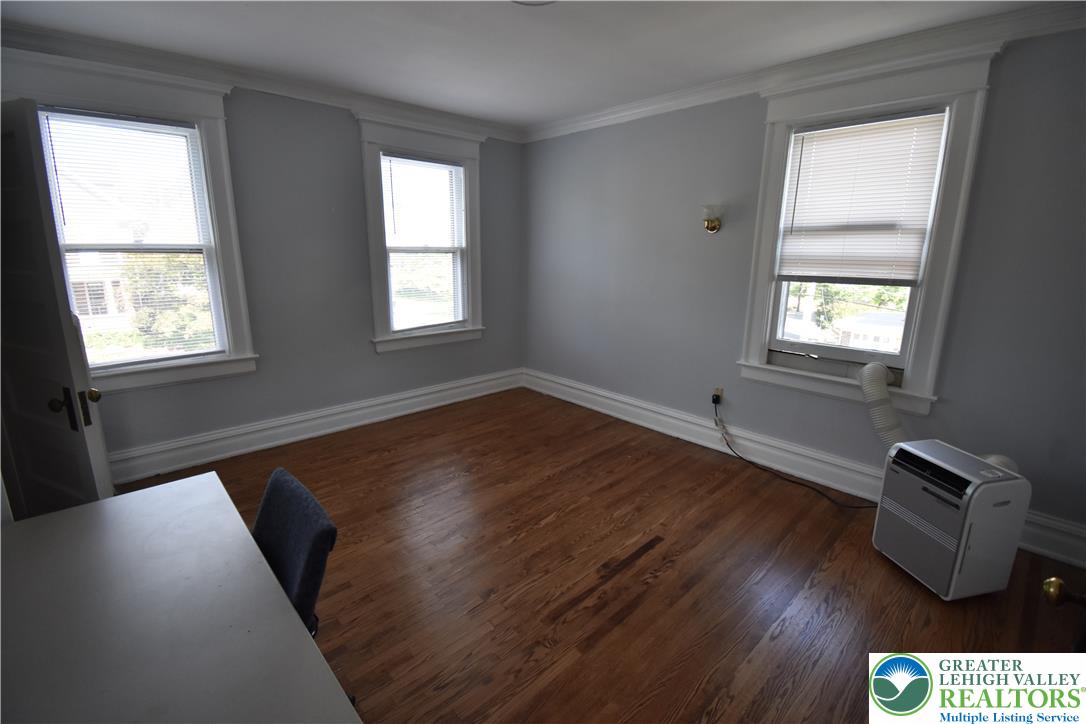 700 Hamilton Street 2 Property Photo 6