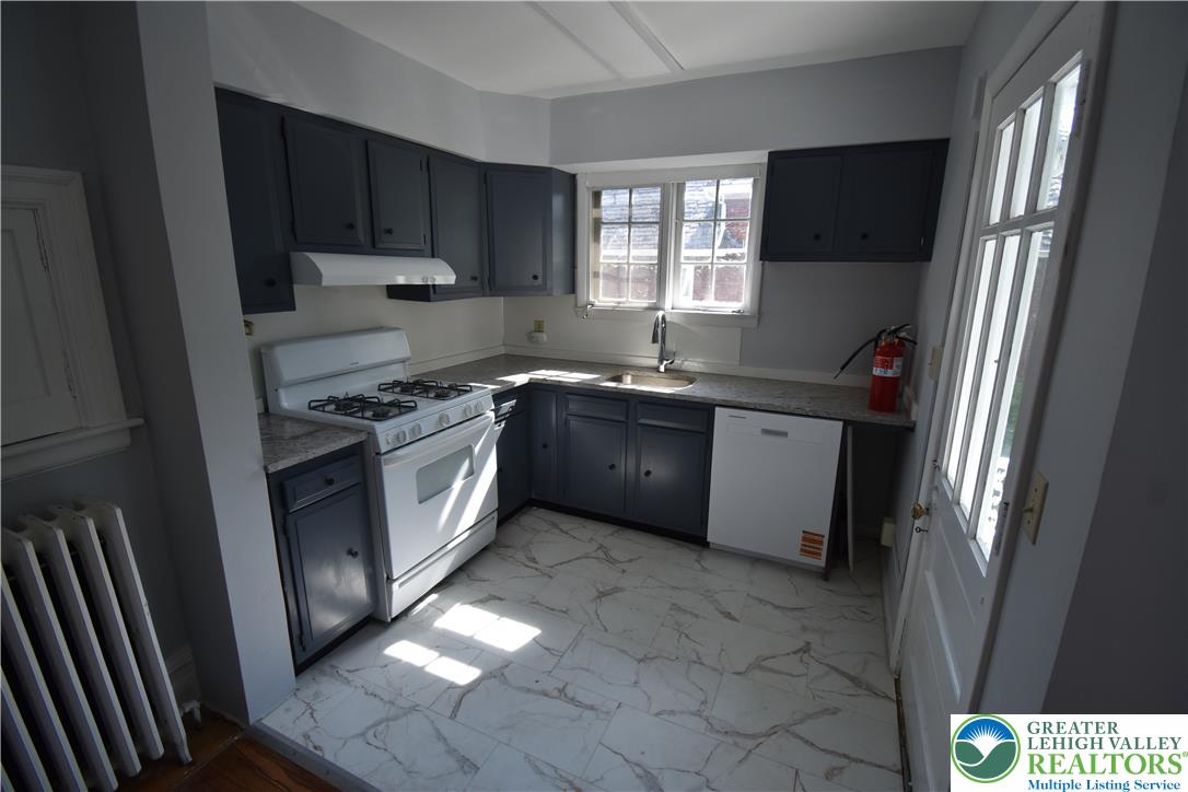 700 Hamilton Street 2 Property Photo 9
