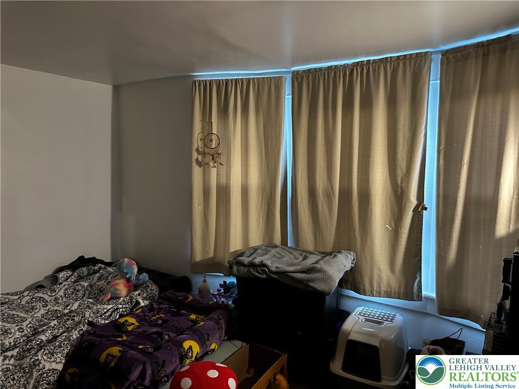 134 East High Street Property Photo 12