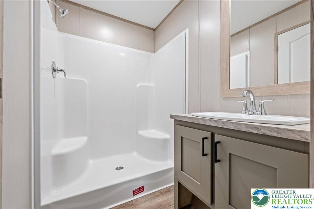 6016 Ambler Court Property Photo 15
