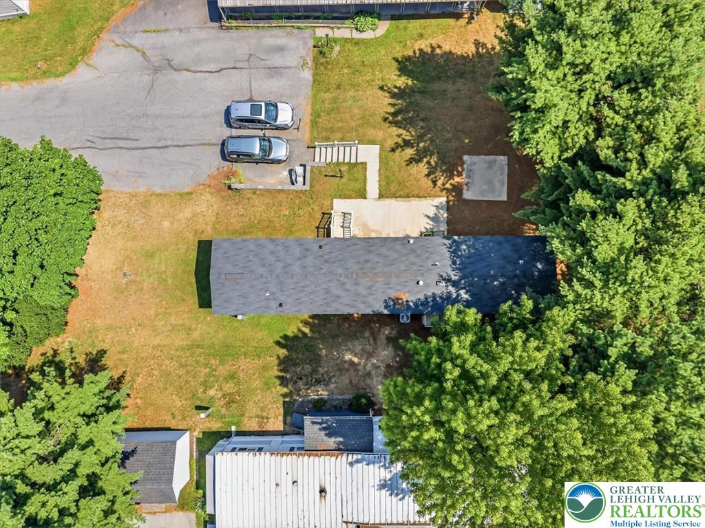6016 Ambler Court Property Photo 26