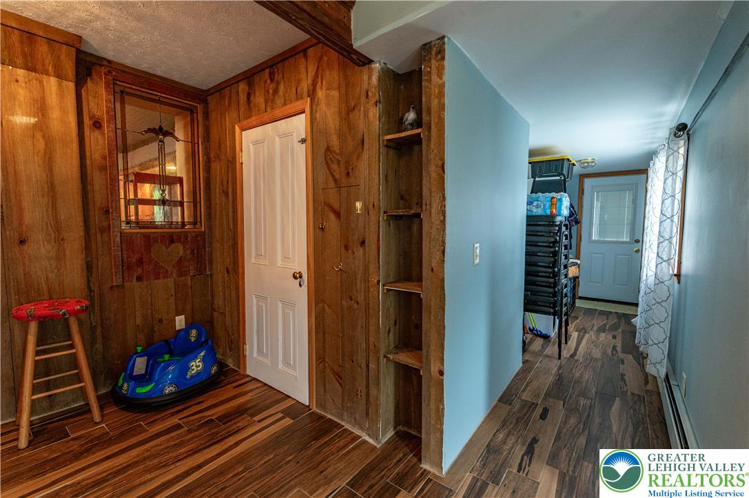 2485 Hieter Road Property Photo 9