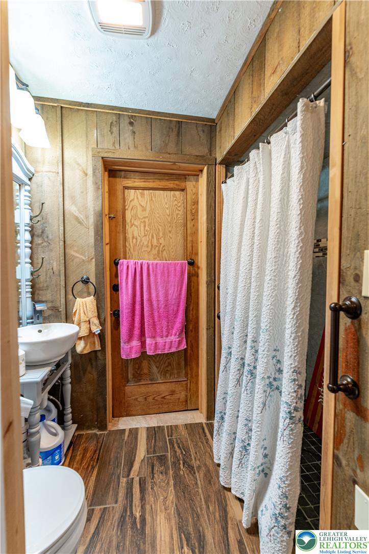 2485 Hieter Road Property Photo 11
