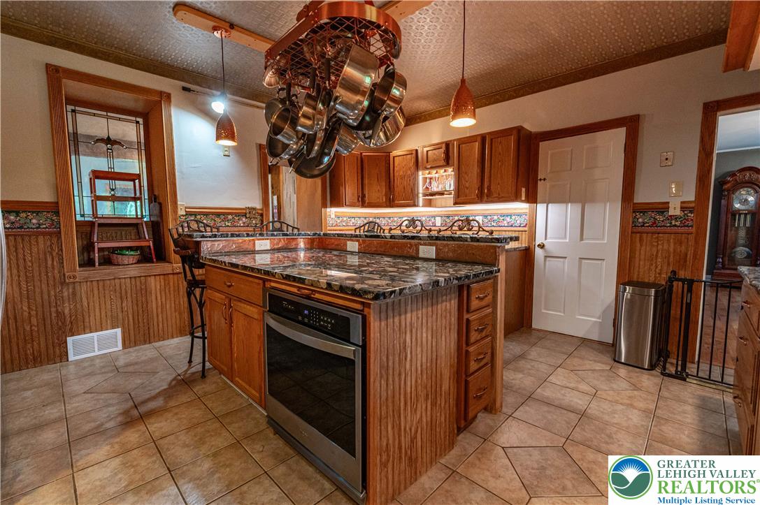 2485 Hieter Road Property Photo 13