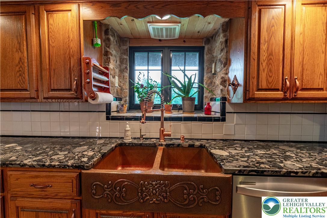 2485 Hieter Road Property Photo 15