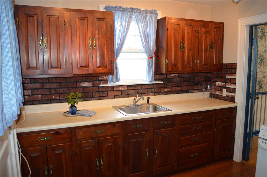 2728 Nazareth Road Property Photo 10