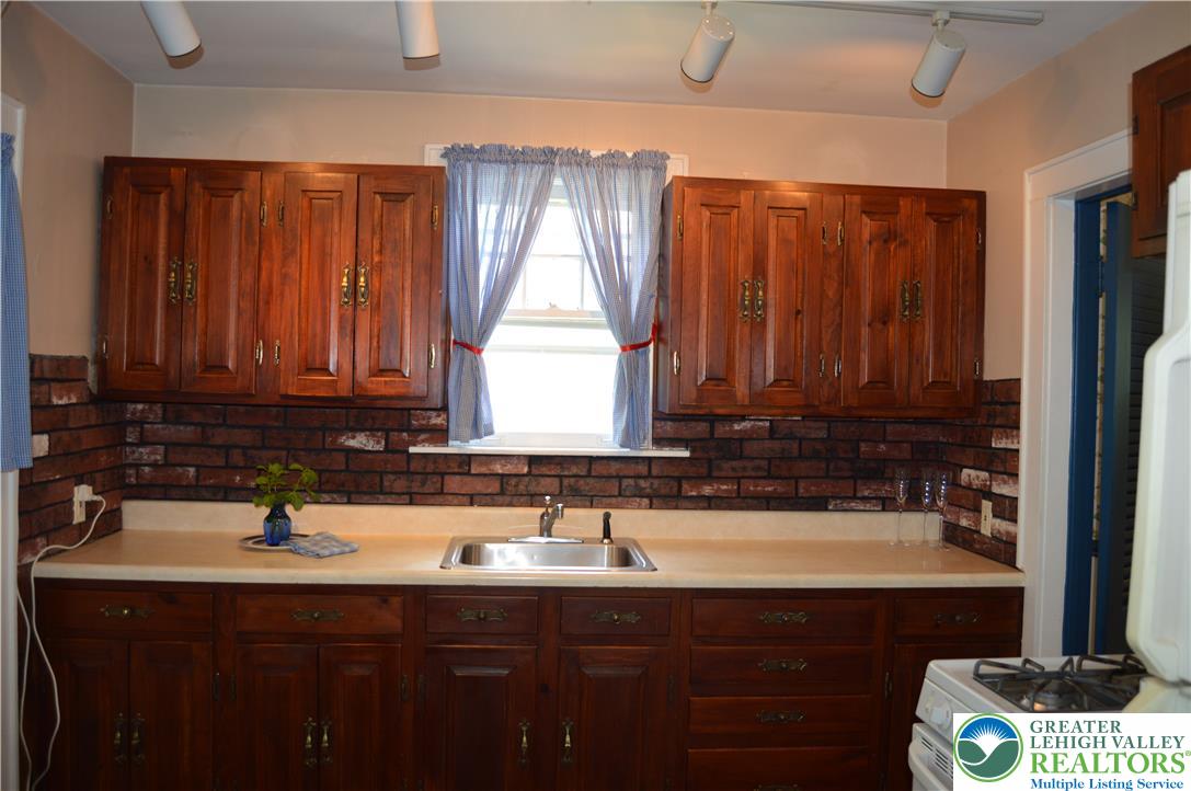 2728 Nazareth Road Property Photo 12