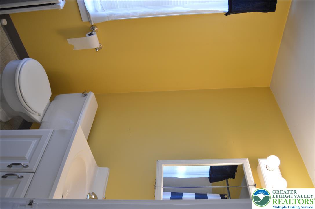 2728 Nazareth Road Property Photo 17