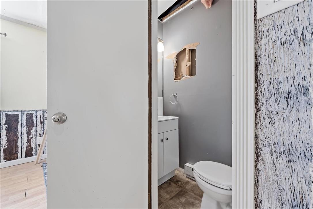 2230 North Lehigh Avenue Property Photo 19