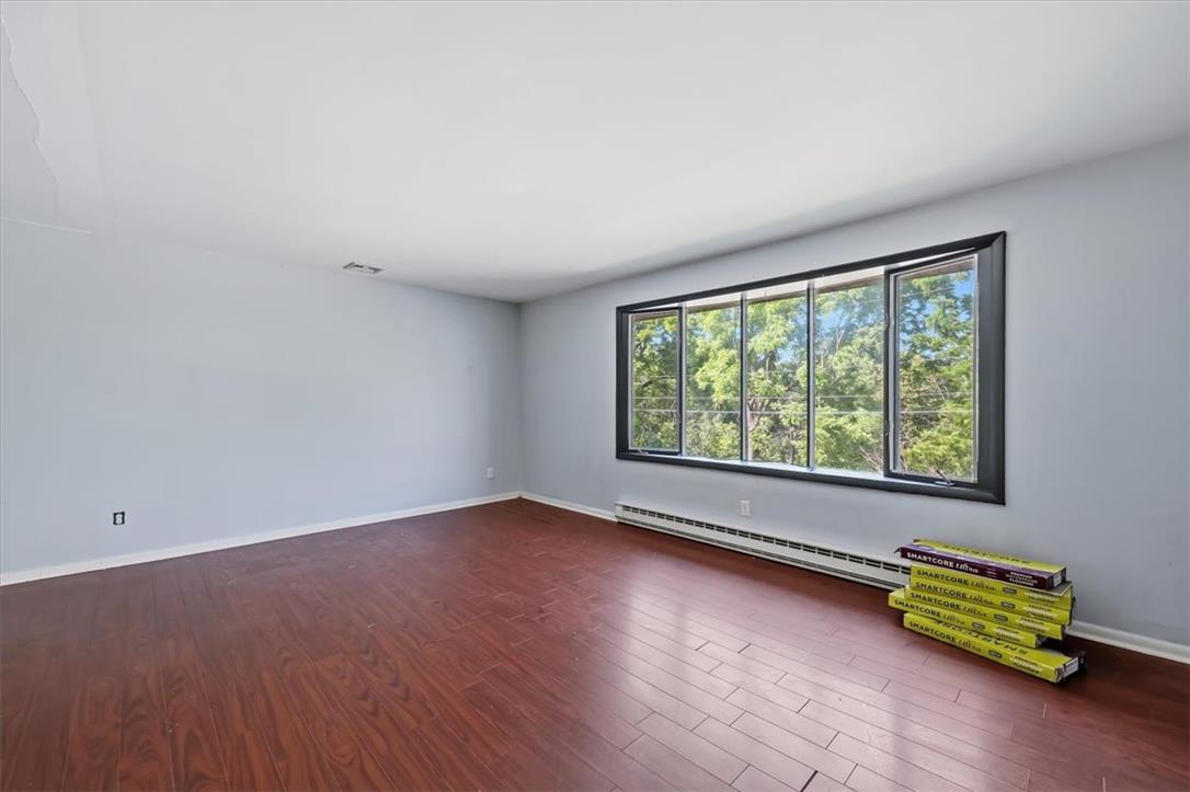 2230 North Lehigh Avenue Property Photo 26