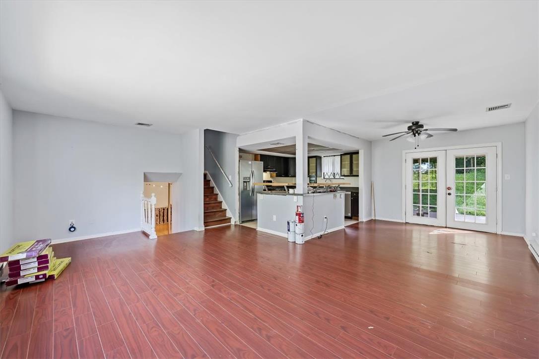 2230 North Lehigh Avenue Property Photo 33