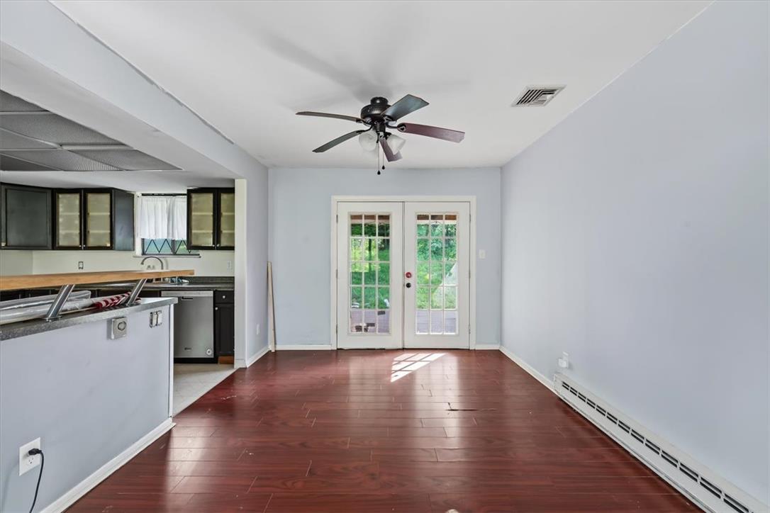 2230 North Lehigh Avenue Property Photo 35
