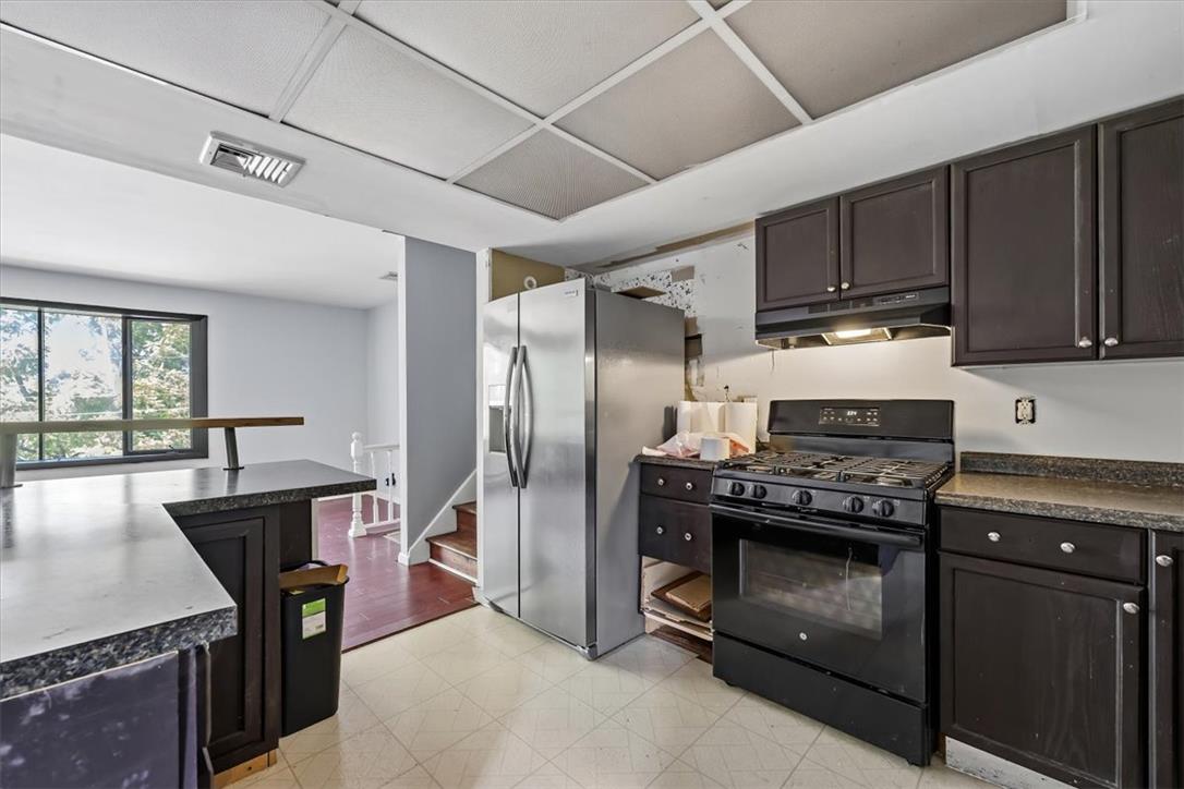 2230 North Lehigh Avenue Property Photo 42