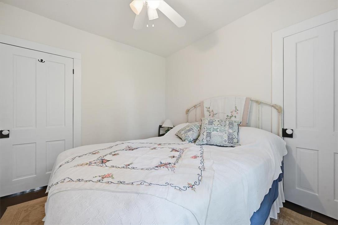 90 Oak Lane Property Photo 33