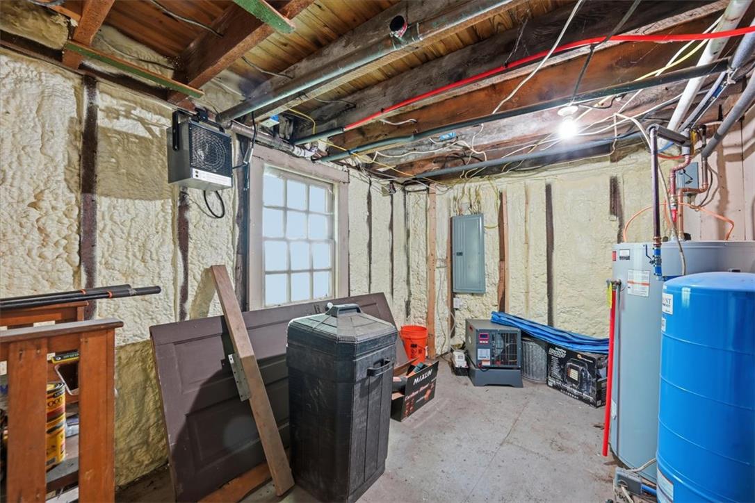 90 Oak Lane Property Photo 49
