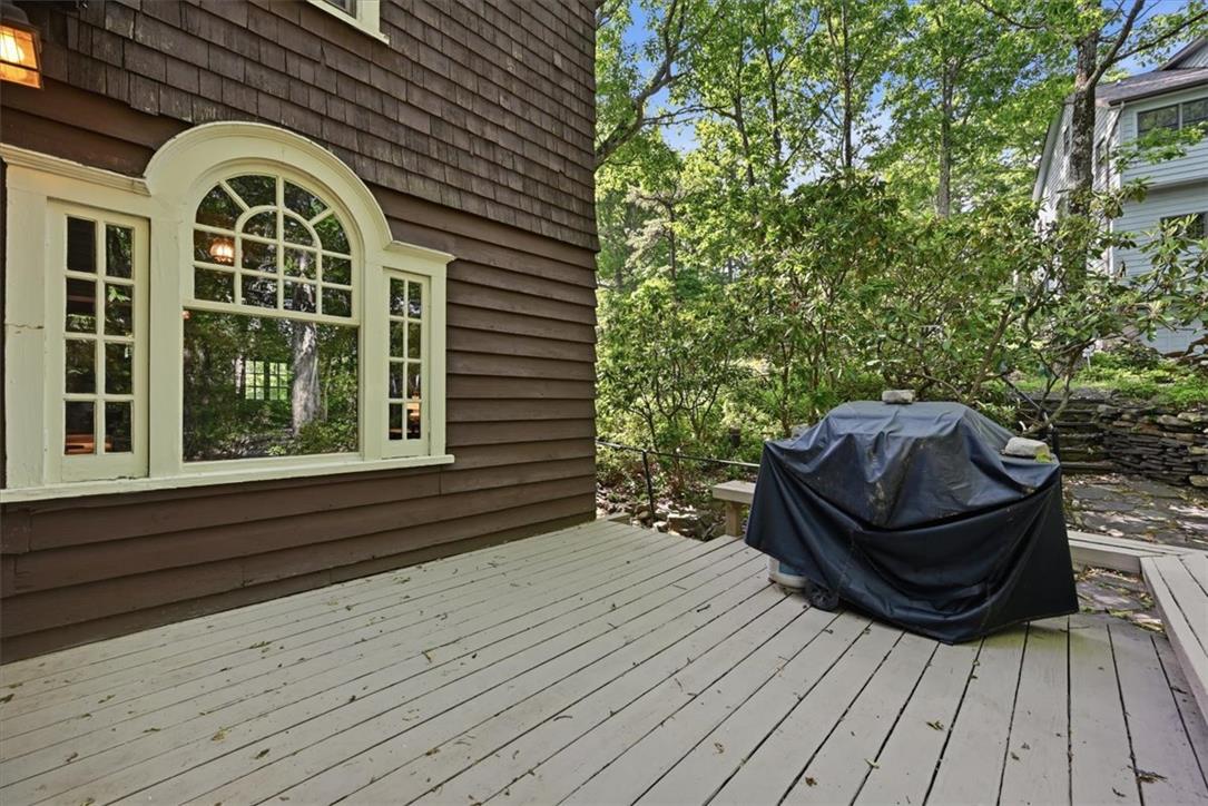 90 Oak Lane Property Photo 64