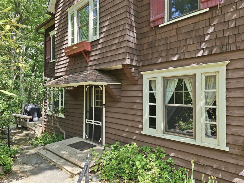 90 Oak Lane Property Photo 65