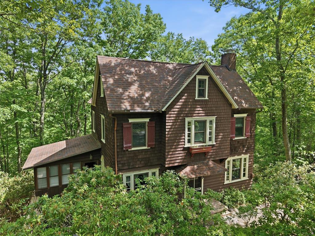 90 Oak Lane Property Photo 76