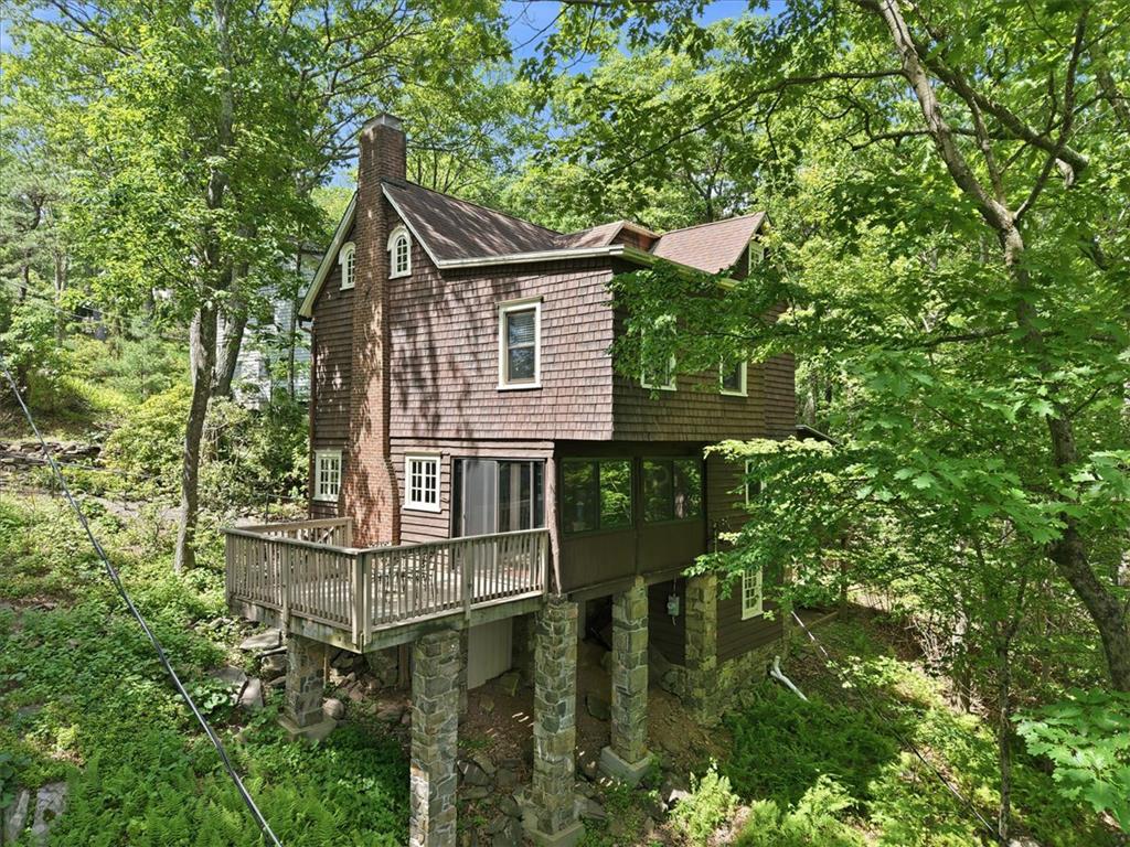 90 Oak Lane Property Photo 80