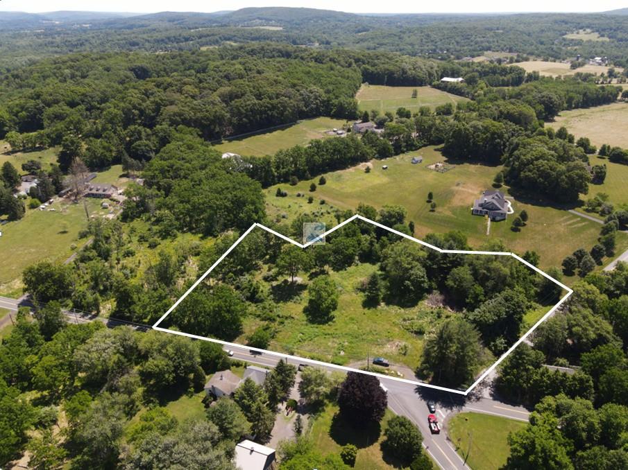 2804 Route 212 Property Photo 2