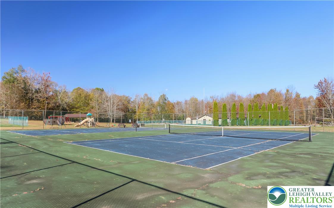 Cygnus Road Property Photo 5