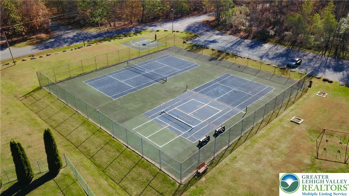 Cygnus Road Property Photo 19