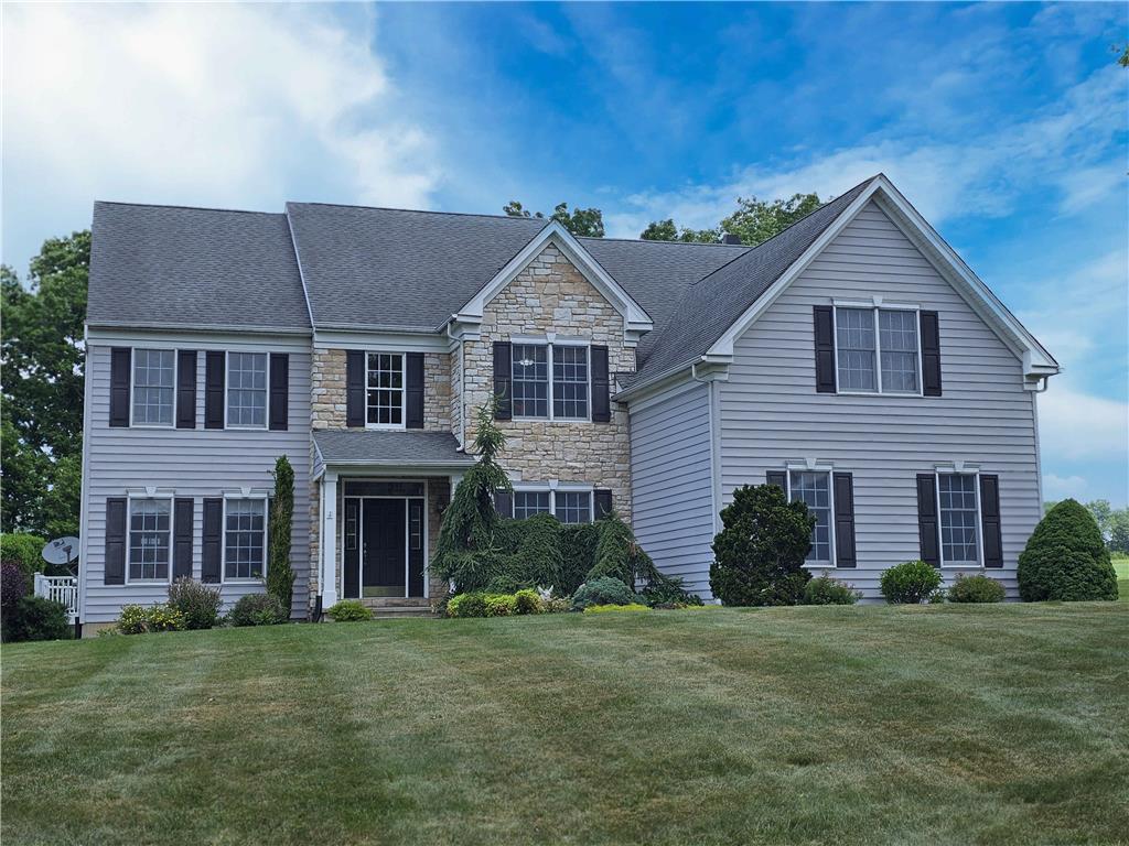115 Fox Run Property Photo 1