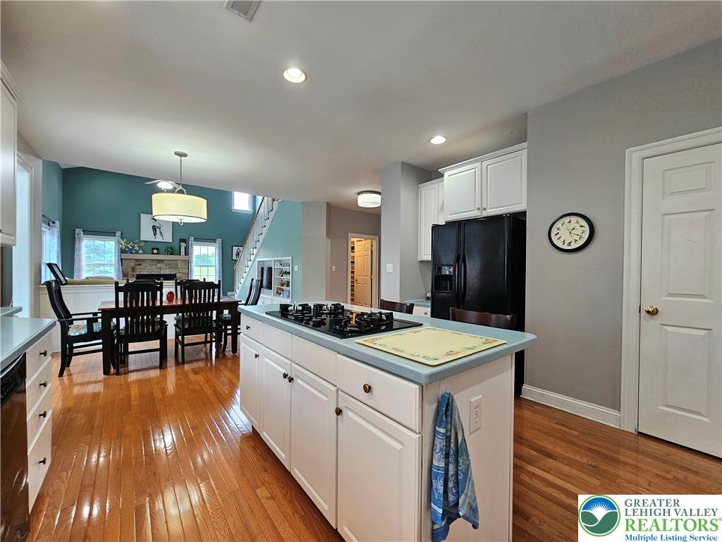 115 Fox Run Property Photo 13