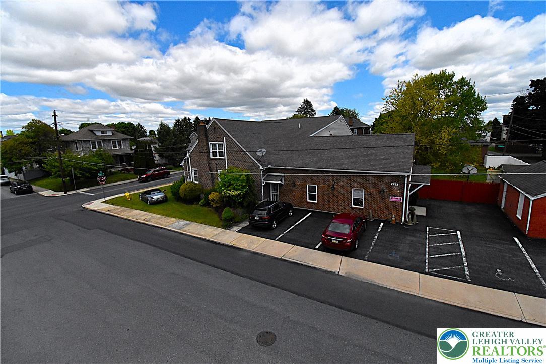 424 Grape Street Property Photo 19