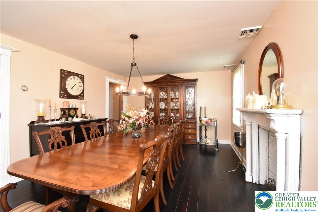 424 Grape Street Property Photo 33