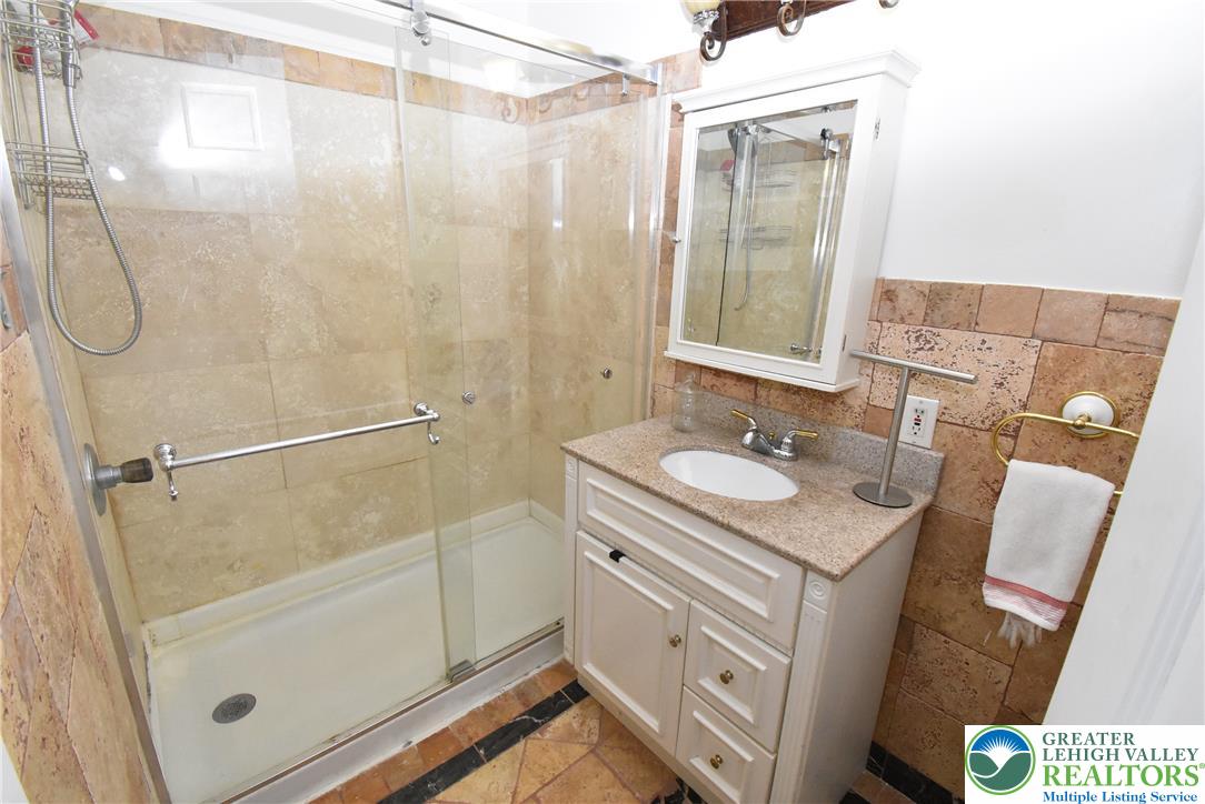 424 Grape Street Property Photo 50