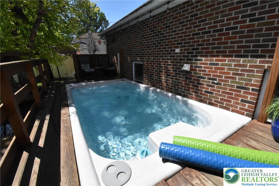 424 Grape Street Property Photo 56